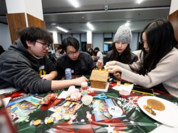 2025-12-05 Gingerbread Decorating 